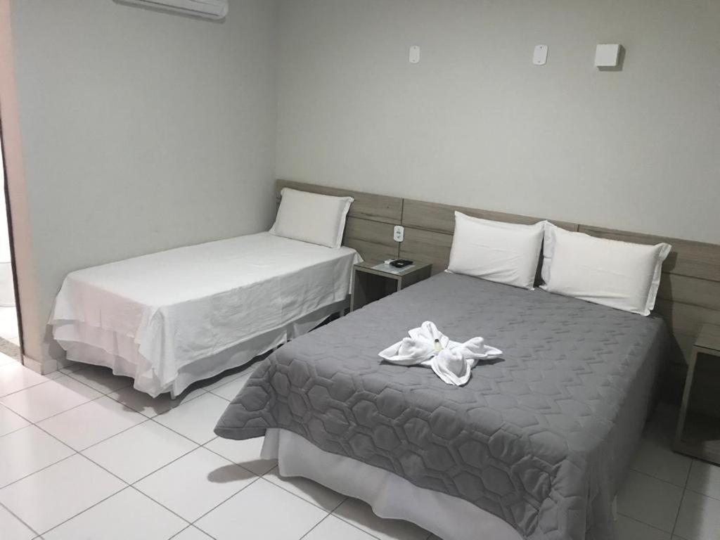 Hotel Sabrina Guanambi Luaran gambar